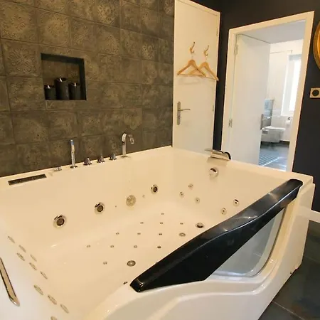 G7 Loft & Terrasse Centre Apartment Angouleme